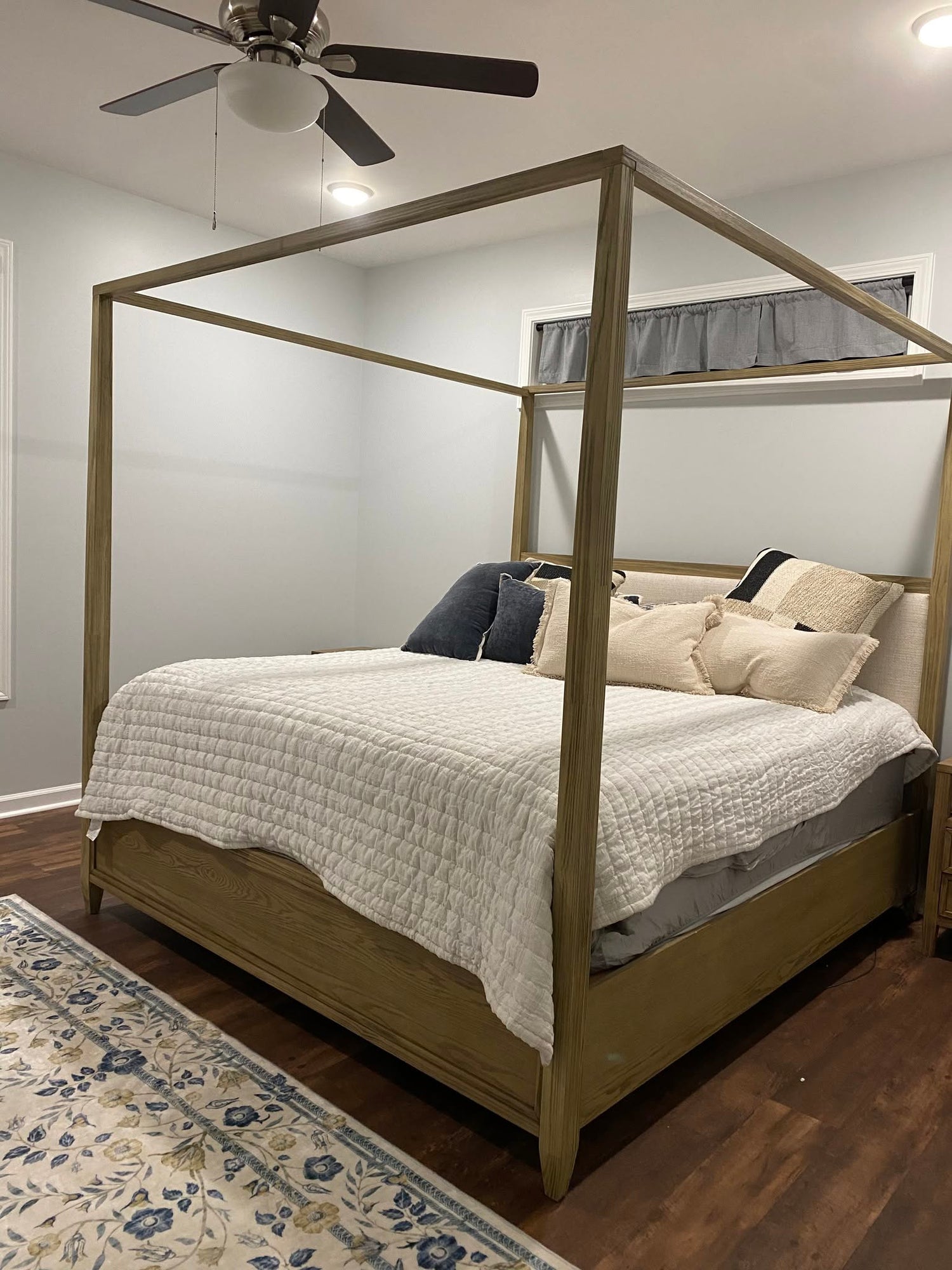 E Furniture