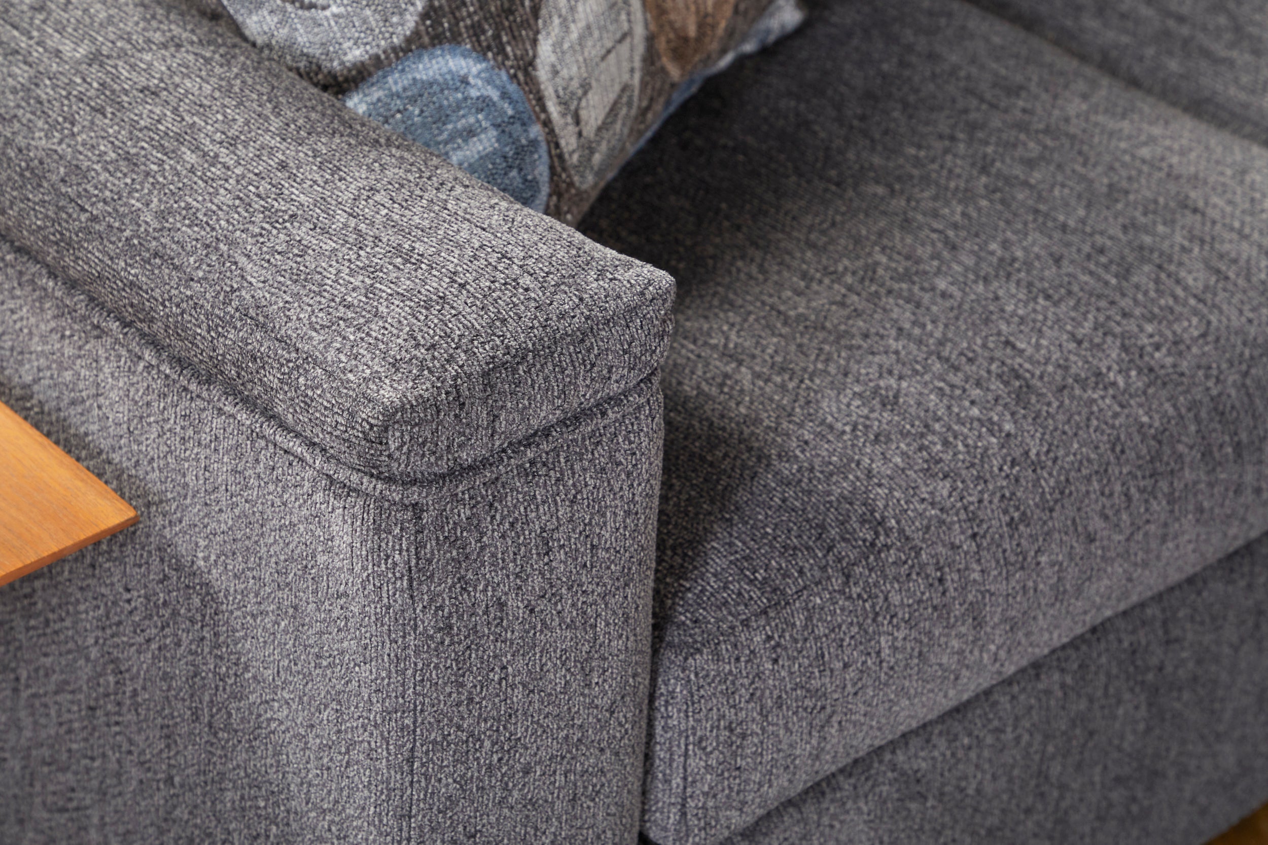 Illusion Sectional