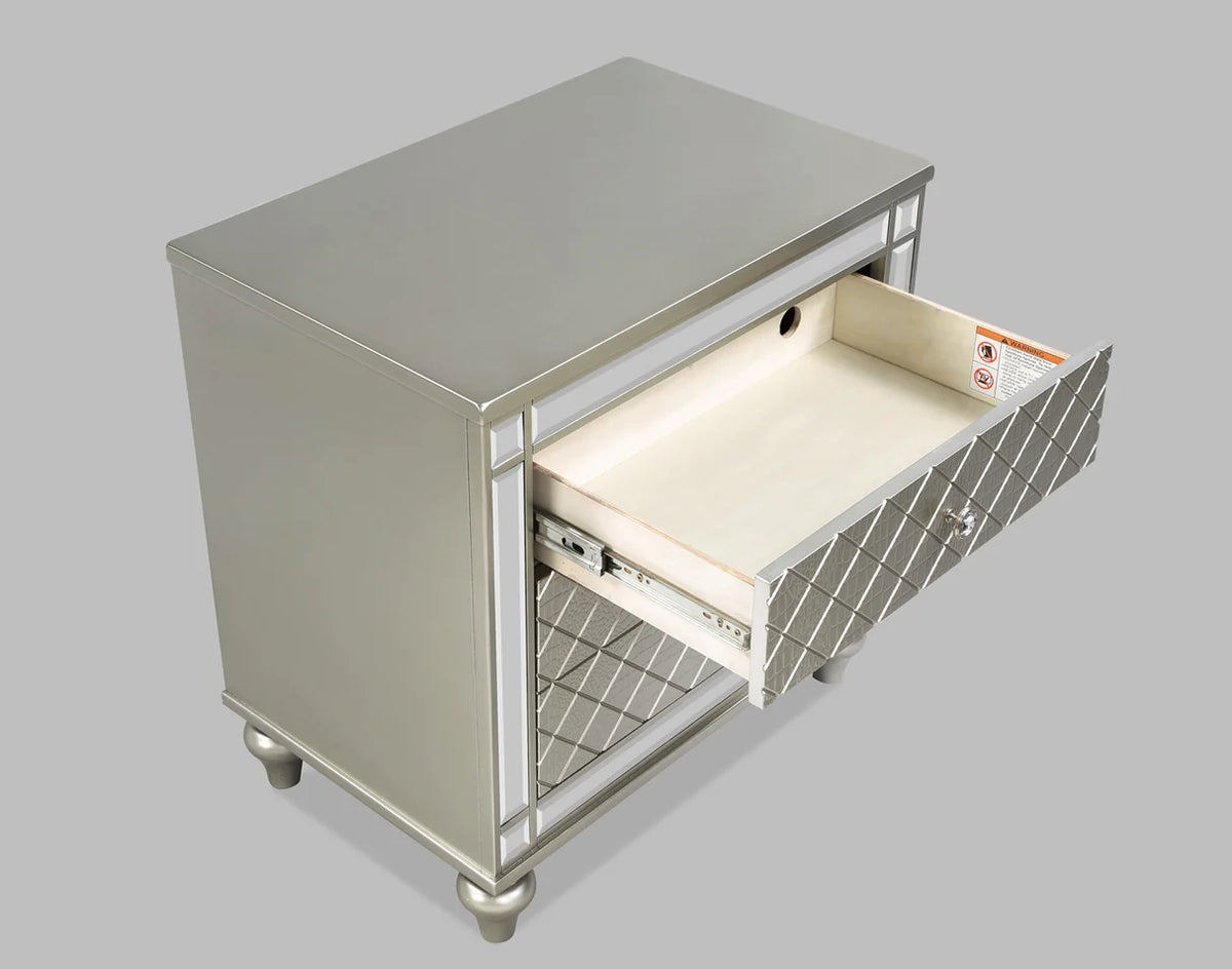Cristian Mirrored Upholstered Bedroom Set