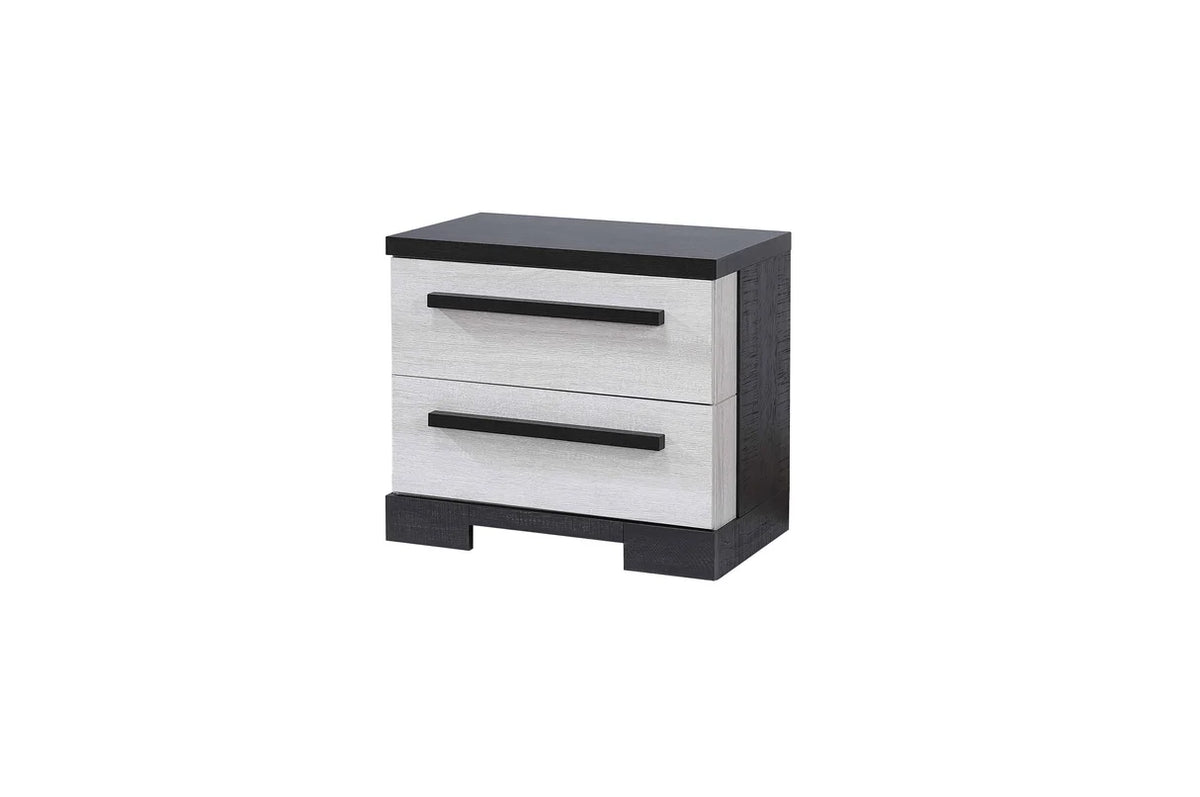 Remington Two-Tone Panel Bedroom Set
